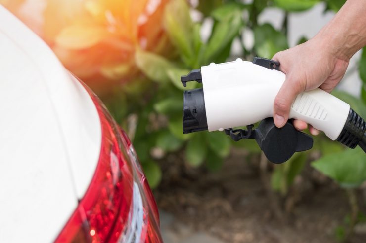 borne recharge panneau solaire